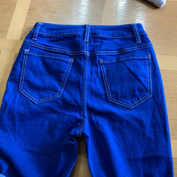 NO BOUNDARIES JEAN SHORT - Picture 2 of 4